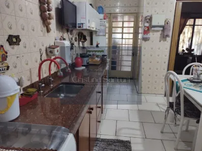Casa com 3 Quartos à venda, 180m² no Jardim das Indústrias, Jacareí