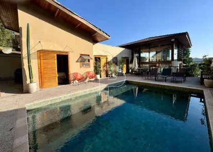Casa de Condomínio com 3 Quartos à venda, 248m² no Chácara dos Junqueiras, Carapicuíba