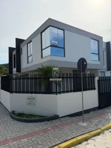 Sobrado com 3 Quartos à venda, 91m² no José Amândio, Bombinhas