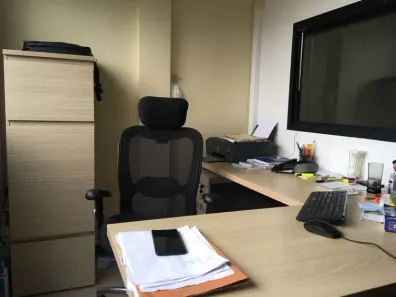 Sala Comercial à venda, 37m² no Menino Deus, Porto Alegre