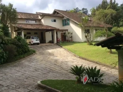 Casa com 4 Quartos à venda, 510m² no Carangola, Petrópolis
