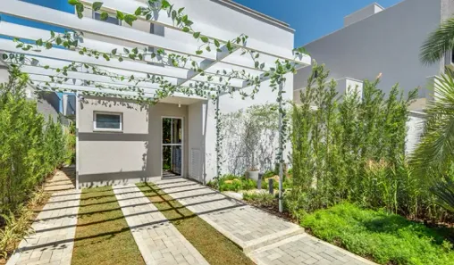 Casa de Condomínio com 4 Quartos à venda, 150m² no Jardins Berlim, Senador Canedo