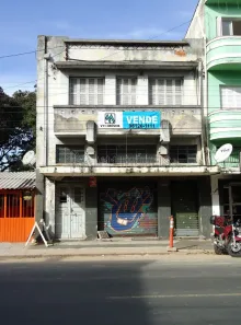 Prédio Comercial com 4 Quartos à venda, 200m² no São Geraldo, Porto Alegre