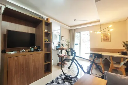Apartamento com 2 Quartos à venda, 75m² no Jardim Cláudia, Pinhais