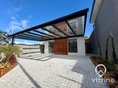 Casa com 3 Quartos à venda, 200m² no Catarcione, Nova Friburgo