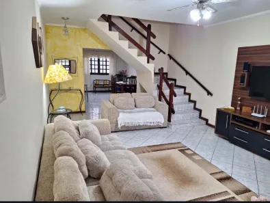 Sobrado com 3 Quartos à venda, 214m² no Jardim Altos de Santana II, Jacareí