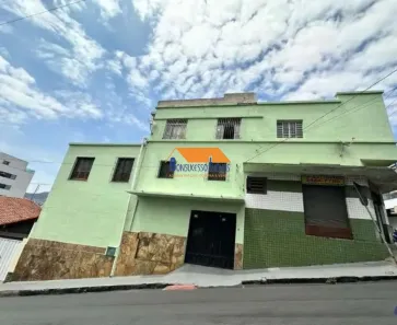 Casa com 3 Quartos à venda, 245m² no Sagrada Família, Belo Horizonte