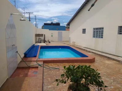 Casa com 3 Quartos à venda, 140m² no Jardim Nova Era, Aparecida de Goiânia