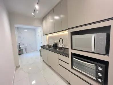 Apartamento com 2 Quartos para alugar, 50m² no Centro, Balneário Camboriú