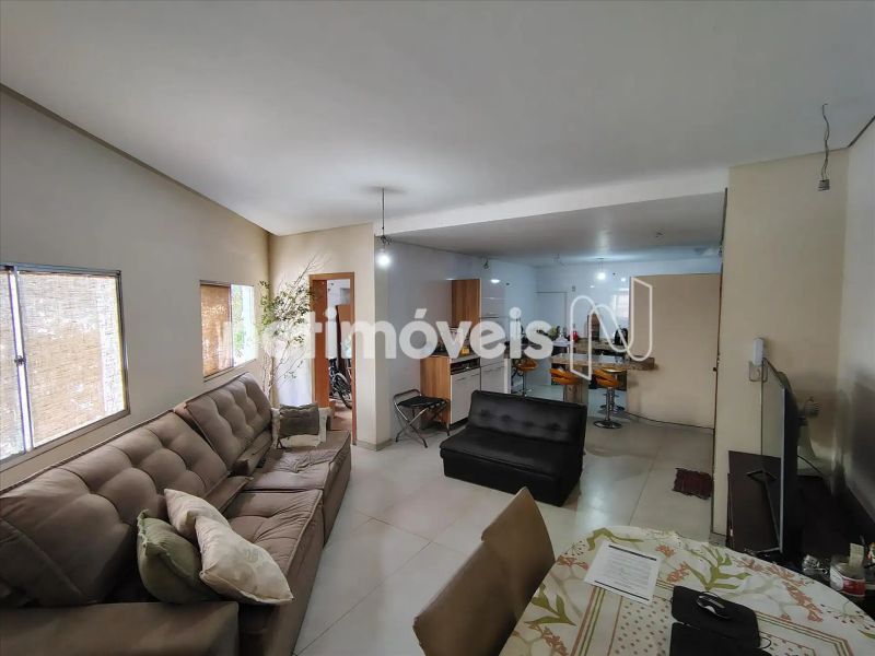 Apartamento com 3 quartos — Céu Azul, Belo Horizonte