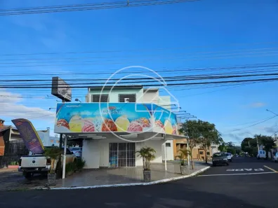 Casa com 3 Quartos para alugar, 10m² no Centro, Marília