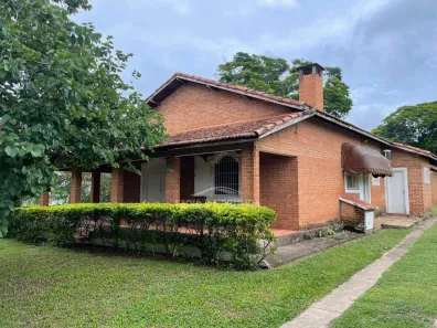 Fazenda/Sítio com 3 Quartos à venda, 357m² no , Analândia