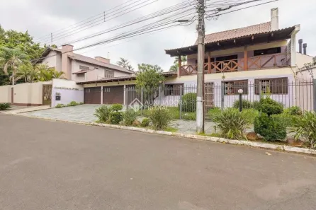 Sobrado com 4 Quartos à venda, 479m² no Marechal Rondon, Canoas