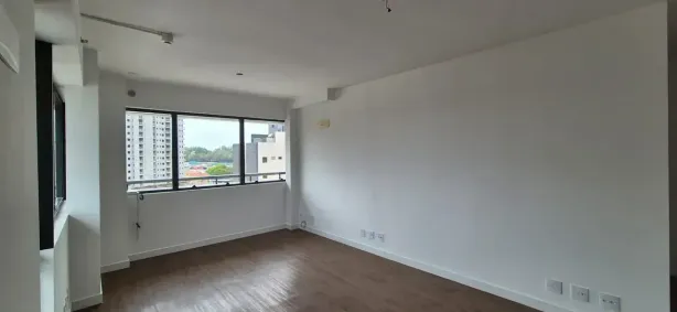 Sala Comercial à venda, 32m² no Jardim São Dimas, São José dos Campos