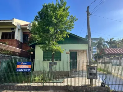 Casa com 5 Quartos à venda, 242m² no Centro, Esteio