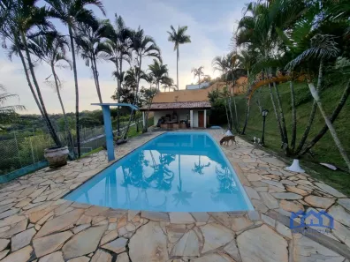 Fazenda/Sítio com 7 Quartos à venda, 4000m² no , Mairinque