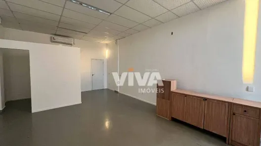 Sala Comercial para alugar, 42m² no Santa Regina, Camboriú