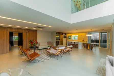 Casa de Condomínio com 4 Quartos à venda, 820m² no Campo Comprido, Curitiba