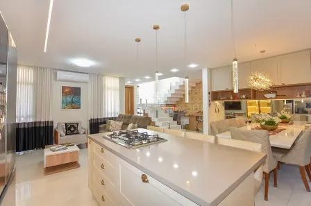 Casa de Condomínio com 3 Quartos à venda, 170m² no Umbará, Curitiba