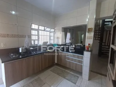 Casa com 3 Quartos à venda, 210m² no Vila Pomar, Mogi das Cruzes