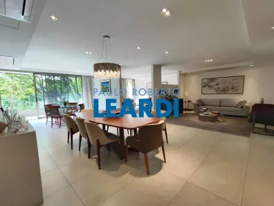 Apartamento com 3 Quartos para alugar, 273m² no Alto de Pinheiros, São Paulo