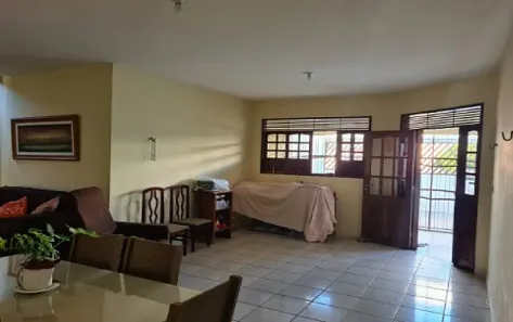 Casa com 3 Quartos à venda, 215m² no Pitimbu, Natal