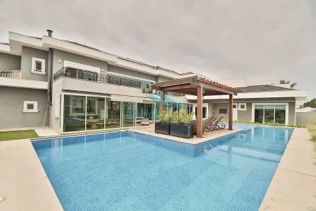 Casa de Condomínio com 4 Quartos para alugar, 680m² no Residencial Morada dos Lagos, Barueri