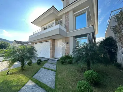 Casa com 3 Quartos à venda, 247m² no Pedra Branca, Palhoça