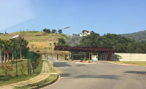 Lote/Terreno à venda, 745m² no San Fernando Valley, Atibaia