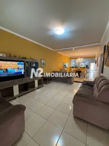Casa com 3 Quartos à venda, 354m² no Santa Mônica, Uberlândia