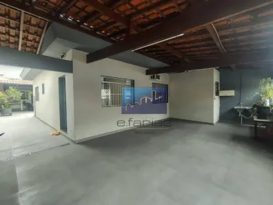 Casa com 3 Quartos à venda, 250m² no Jardim Maringá, São Paulo