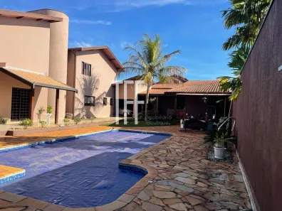 Sobrado com 4 Quartos à venda, 258m² no Jardim do Sol, Campinas