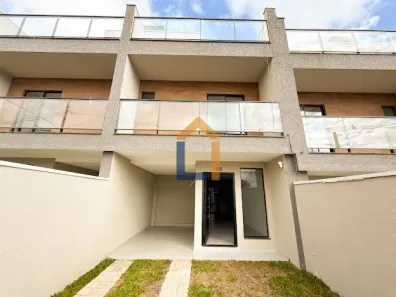 Sobrado com 3 Quartos à venda, 111m² no Pinheirinho, Curitiba