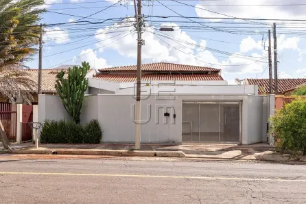 Casa com 4 Quartos à venda, 272m² no Itamarati, Londrina