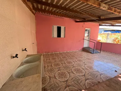 Casa com 3 Quartos à venda, 200m² no Arapoanga, Brasília