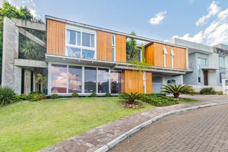 Casa de Condomínio com 3 Quartos à venda, 278m² no Hípica, Porto Alegre