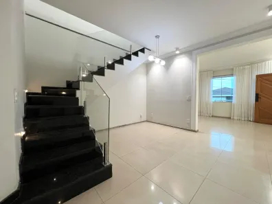 Casa de Condomínio com 4 Quartos à venda, 257m² no Estrela Sul, Juiz de Fora