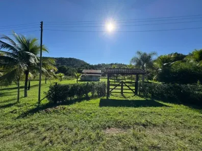 Fazenda/Sítio com 3 Quartos à venda, 171600m² no , Cachoeiras de Macacu