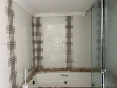 Apartamento com 3 Quartos para alugar, 174m² no Centro Histórico, Porto Alegre