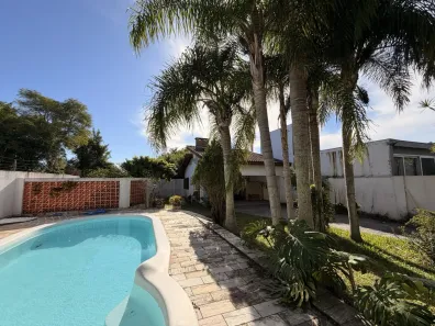 Sobrado com 3 Quartos à venda, 325m² no Laranjal, Pelotas
