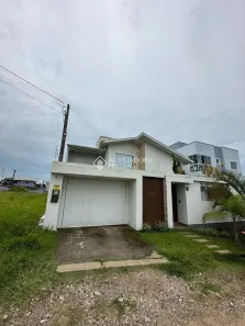 Casa com 3 Quartos à venda, 200m² no Centro, Imbituba