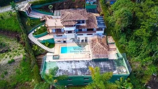 Casa com 6 Quartos à venda, 900m² no Cuiabá, Petrópolis