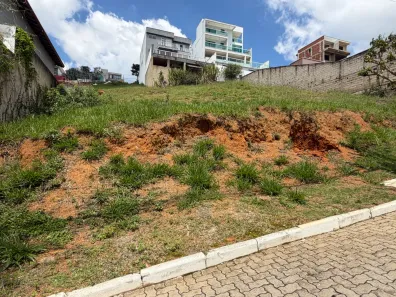 Lote/Terreno à venda, 360m² no São Pedro, Juiz de Fora