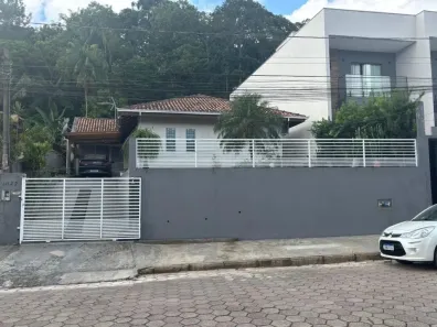 Casa com 4 Quartos à venda, 156m² no Itaum, Joinville