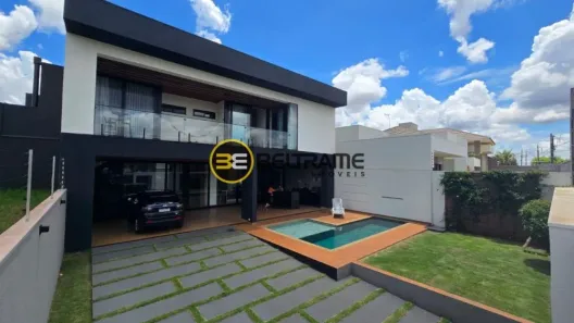 Sobrado com 3 Quartos à venda, 346m² no Jardim Residencial do Lago, Campo Mourão