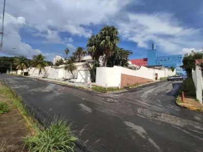 Ponto Comercial com 15 Quartos para alugar, 1520m² no Santa Rosa, Cuiabá