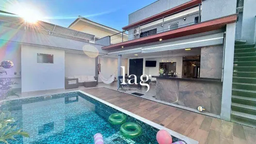 Casa de Condomínio com 3 Quartos à venda, 250m² no Iporanga, Sorocaba