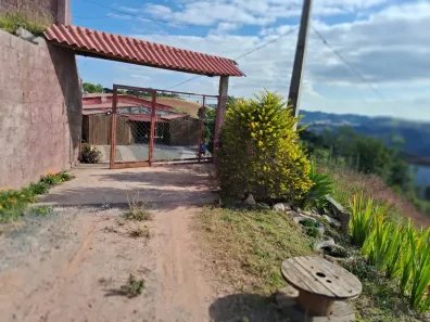 Fazenda/Sítio com 3 Quartos à venda, 90m² no , Itapeva