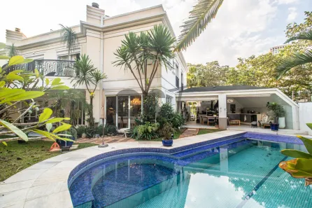 Casa de Condomínio com 5 Quartos à venda, 915m² no Jardim Panorama, São Paulo