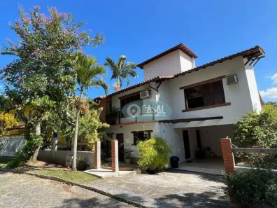 Casa de Condomínio com 4 Quartos à venda, 300m² no Itaipu, Niterói